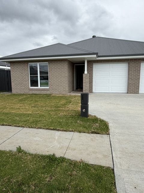 26 Merion Cct, Heddon Greta, NSW 2321
