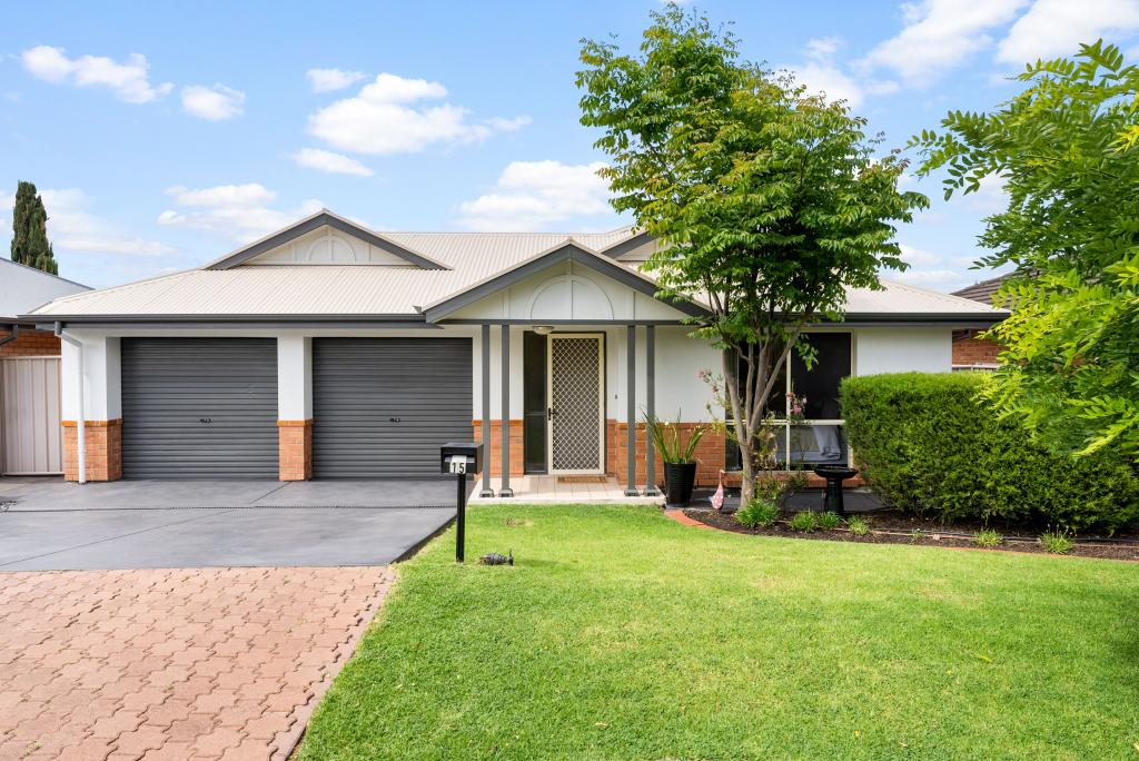 15 Petworth St, Oakden, SA 5086