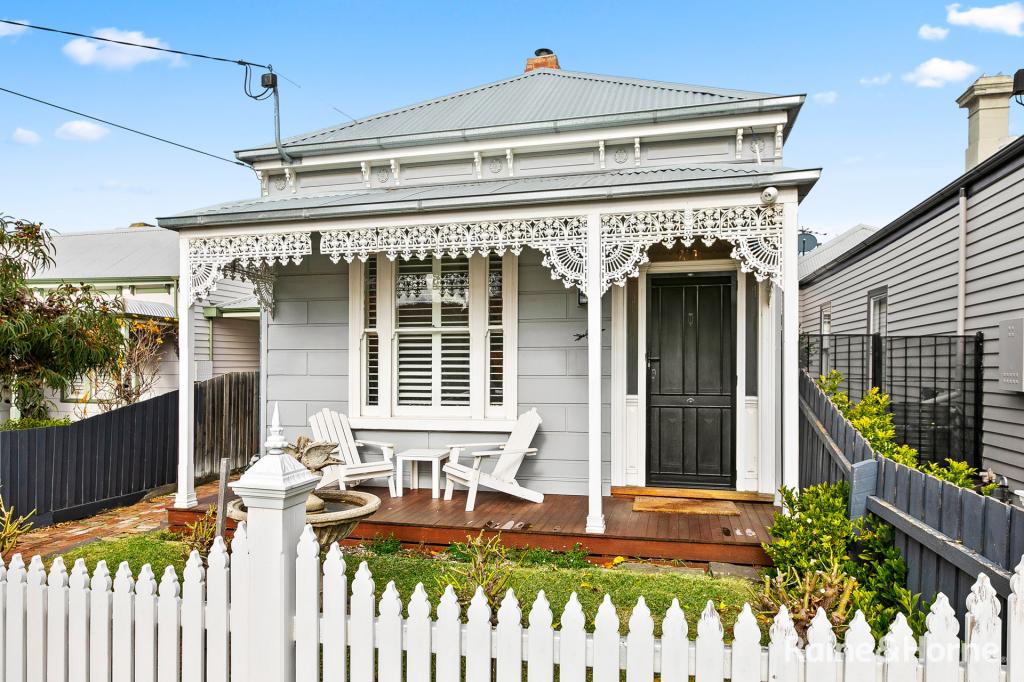 61 Elphin St, Newport, VIC 3015