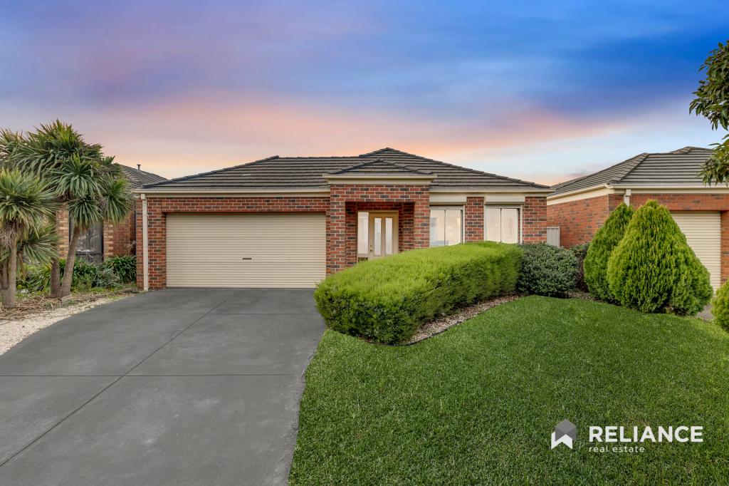 28 Wyperfeld Cct, Caroline Springs, VIC 3023