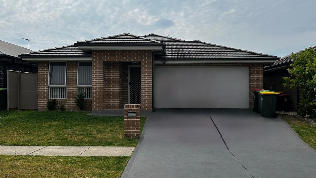 18 Harland Rd, Spring Farm, NSW 2570