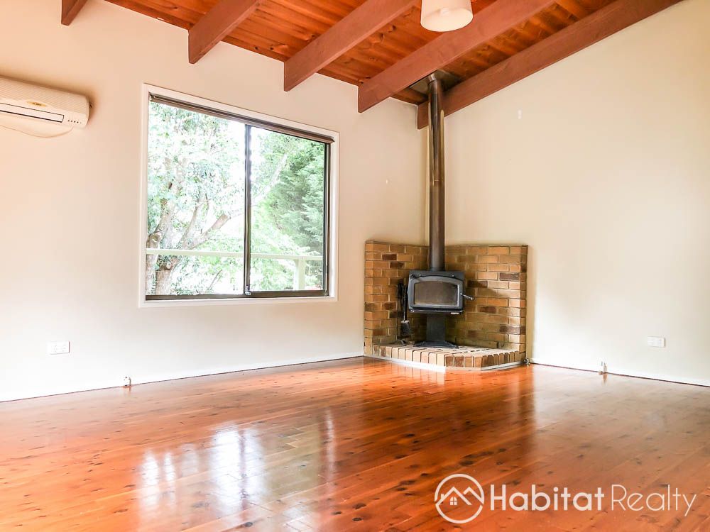 11 Licuala Dr, Tamborine Mountain, QLD 4272