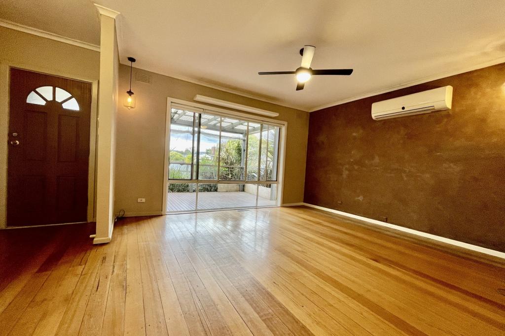 14 Piperita Rd, Ferntree Gully, VIC 3156