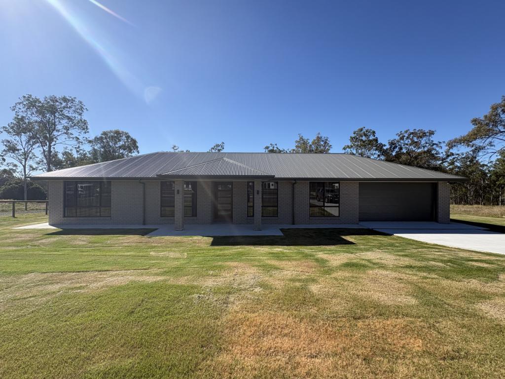 12 Burton Cres, Adare, QLD 4343