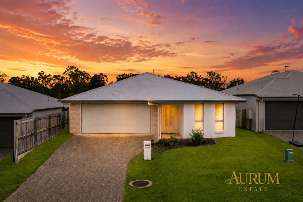 4 Flint Pl, Park Ridge, QLD 4125