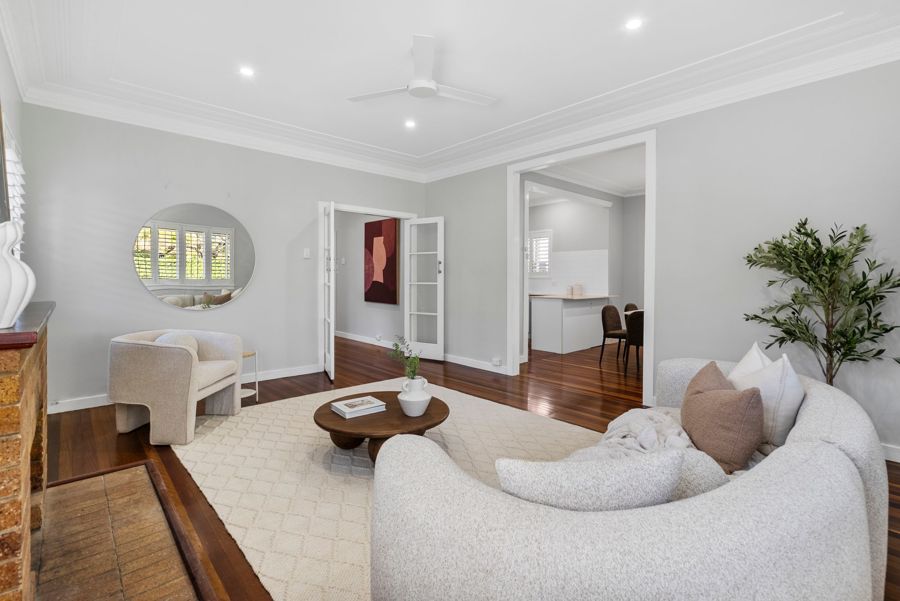 44 Framont Ave, Holland Park, QLD 4121