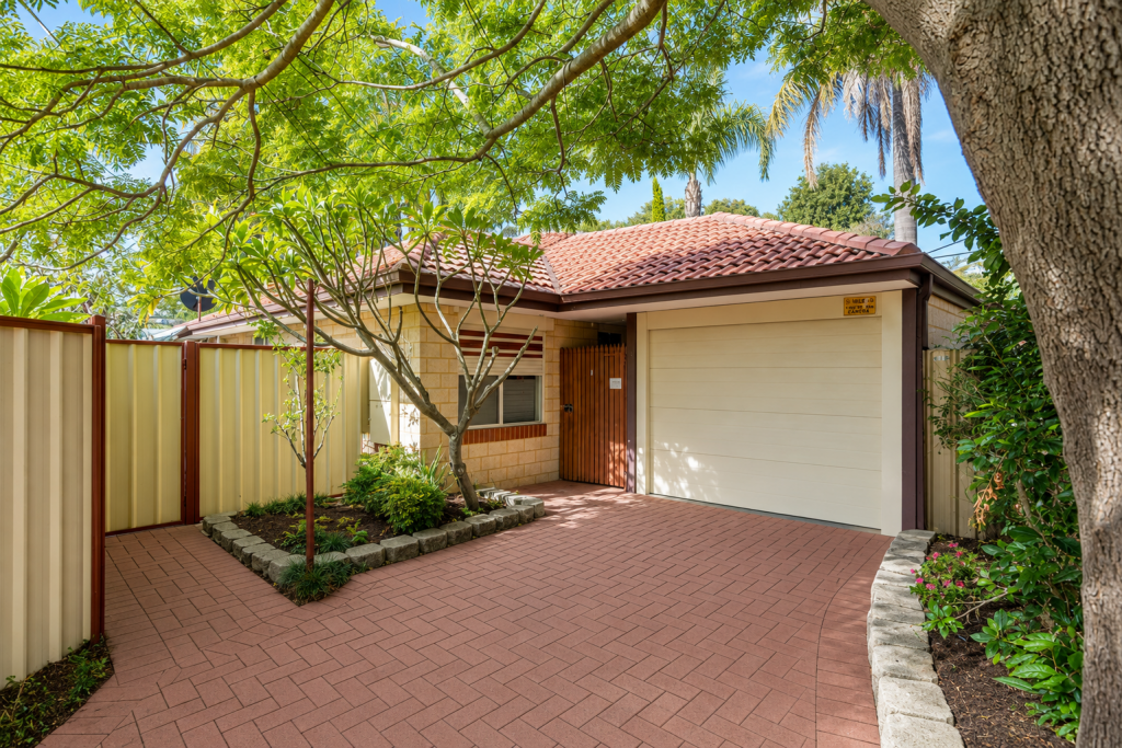 11b Seventh Rd, Armadale, WA 6112