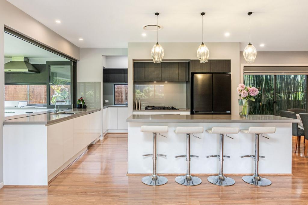 25 Barwon Ave, South Turramurra, NSW 2074
