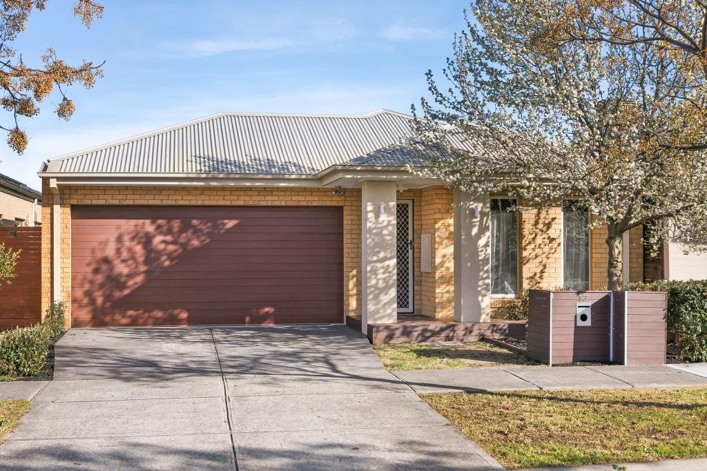 13 Scarlet Dr, Greenvale, VIC 3059