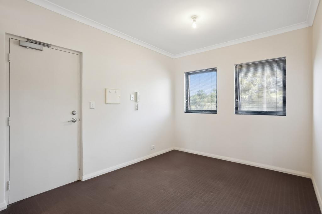 8/37 Piccadilly Cir, Joondalup, WA 6027