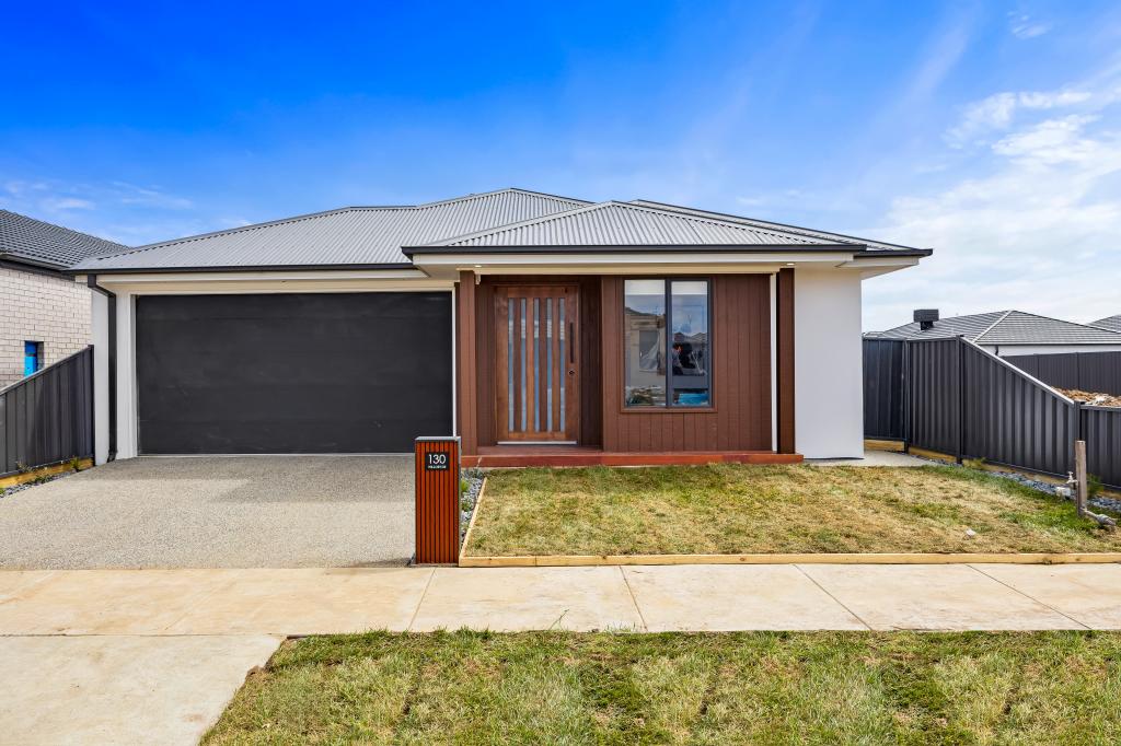 130 Willoby Dr, Alfredton, VIC 3350
