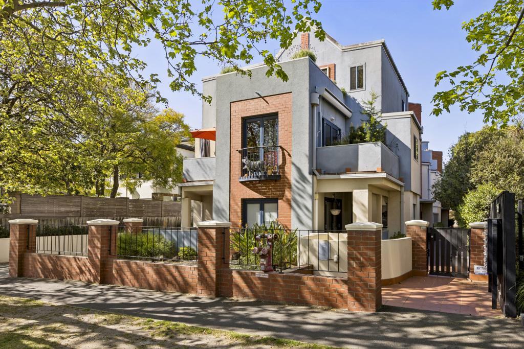 26/5 Dickens St, Elwood, VIC 3184