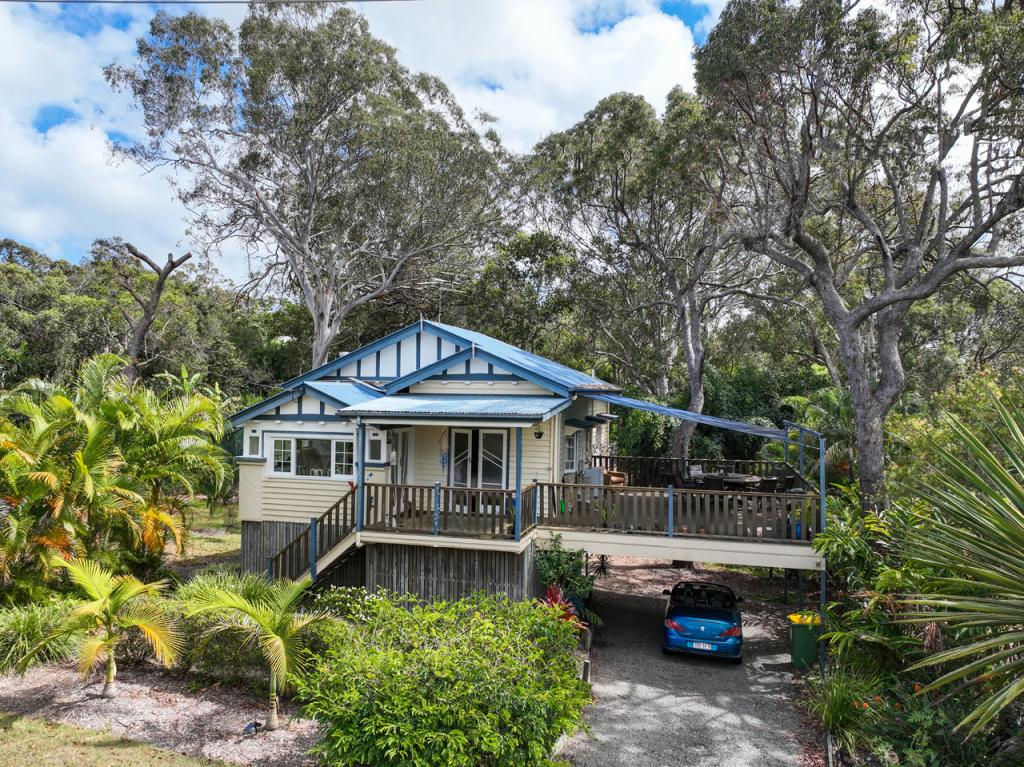 75 Eastbourne Tce, Macleay Island, QLD 4184