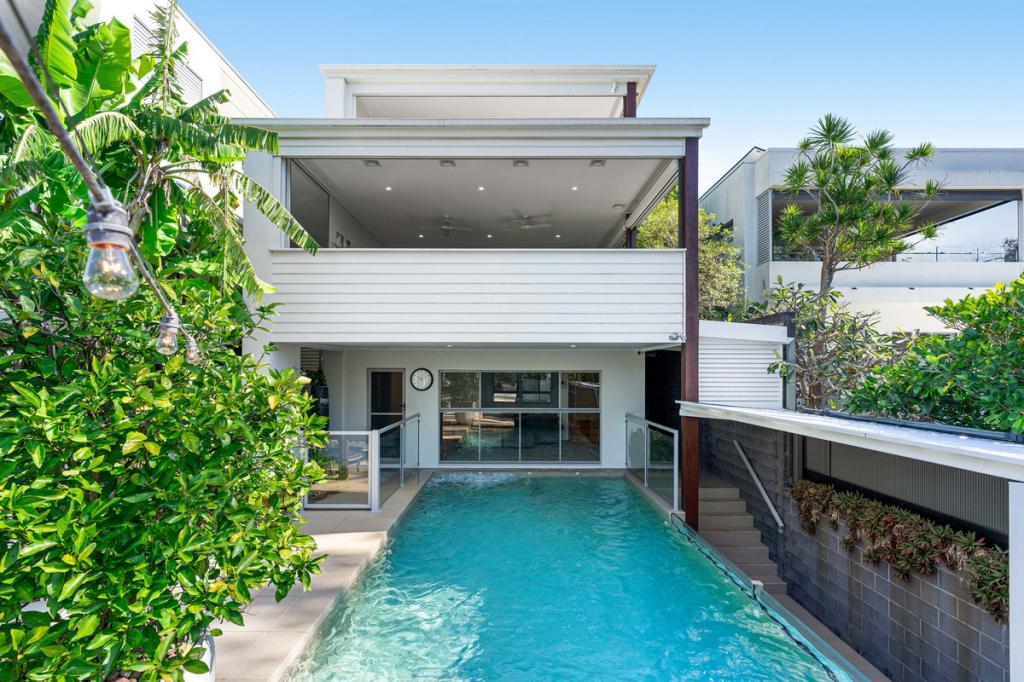 28 O'Connell Pde, Wellington Point, QLD 4160
