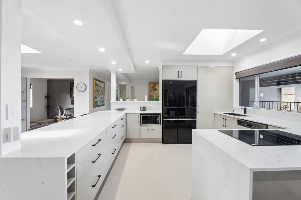 11 Fiesta Ave, Surfers Paradise, QLD 4217