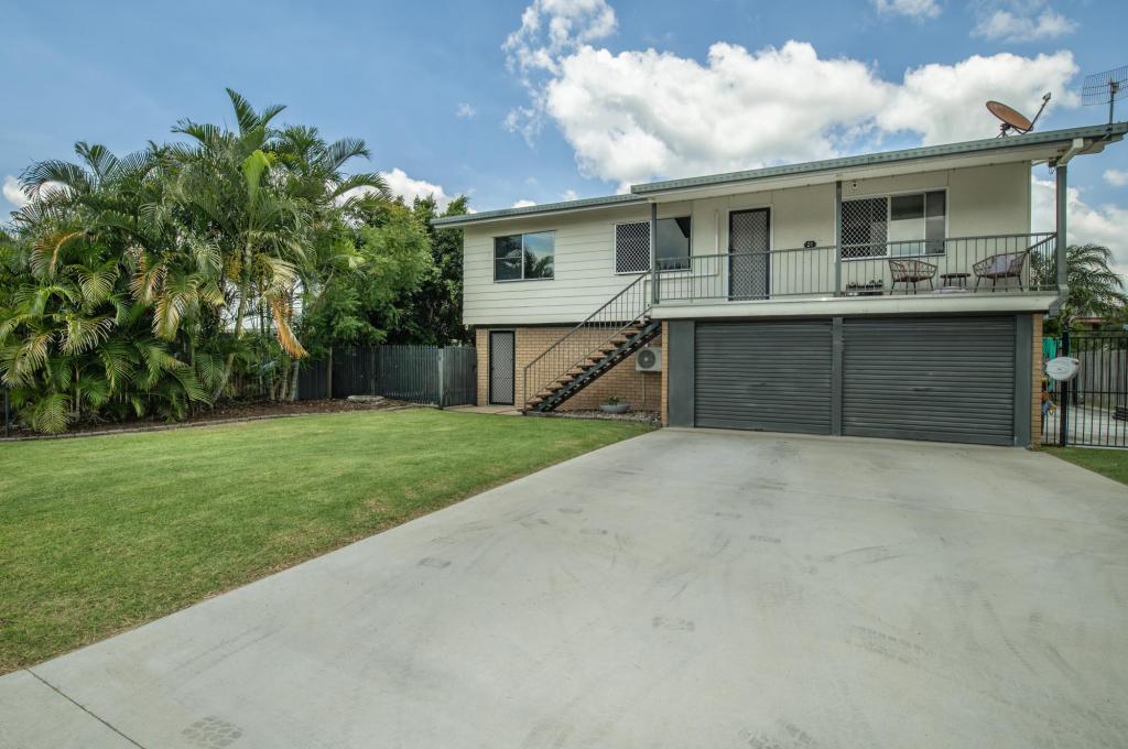 21 Bramble St, Norman Gardens, QLD 4701