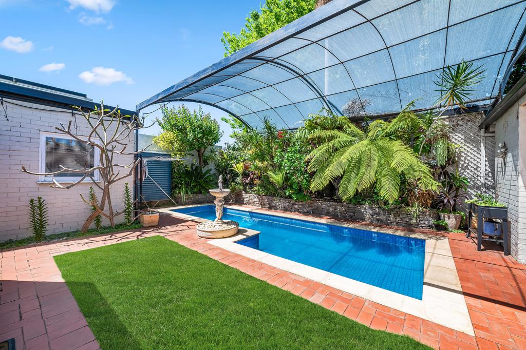 37 CLIFTON ST, PROSPECT, SA 5082