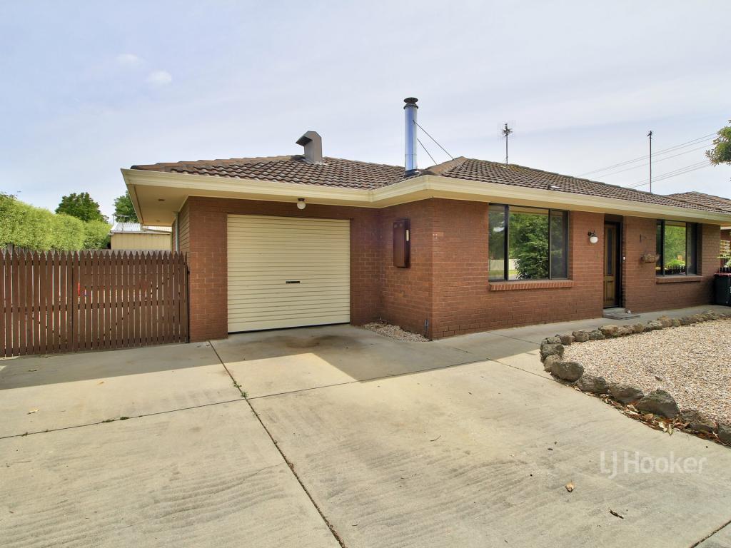 40 Mceacharn St, Bairnsdale, VIC 3875