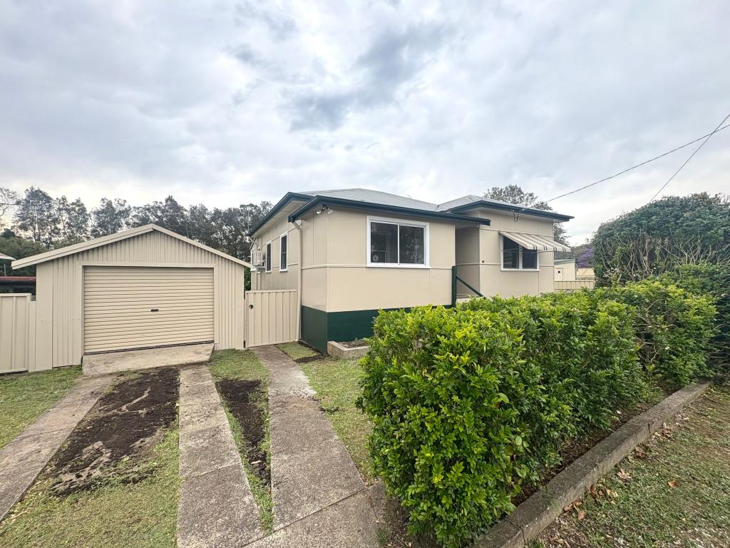 13 HIGH ST, TAREE, NSW 2430