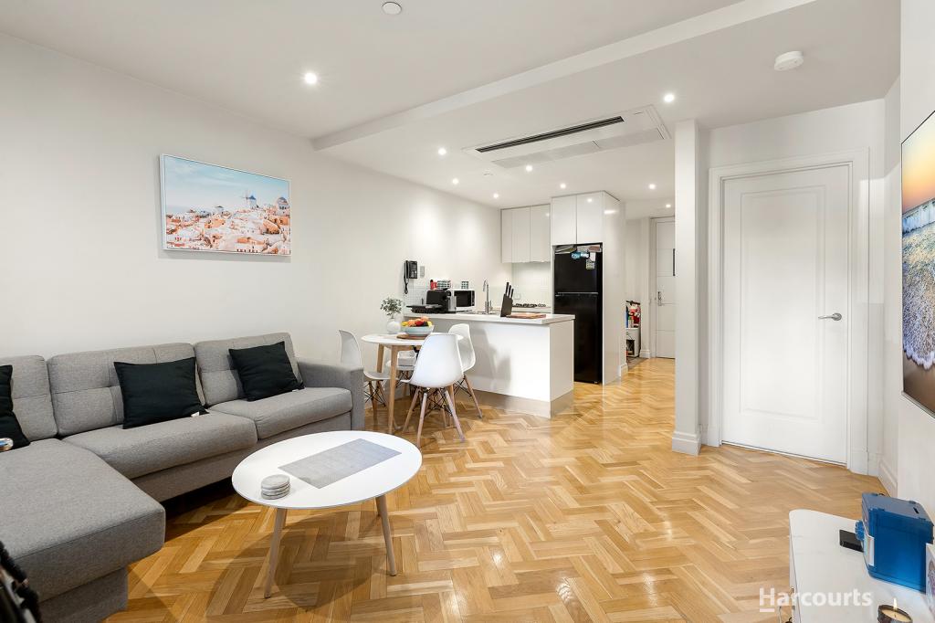204/91-93 Tram Rd, Doncaster, VIC 3108