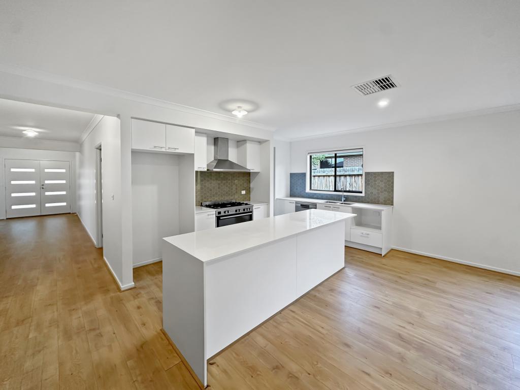 54 Dobell St, Mount Duneed, VIC 3217