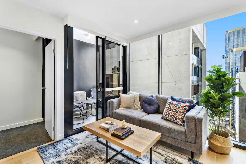 1704/245 CITY RD, SOUTHBANK, VIC 3006