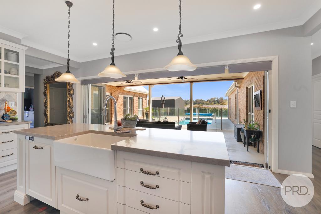 6 Nash St, Moore Creek, NSW 2340