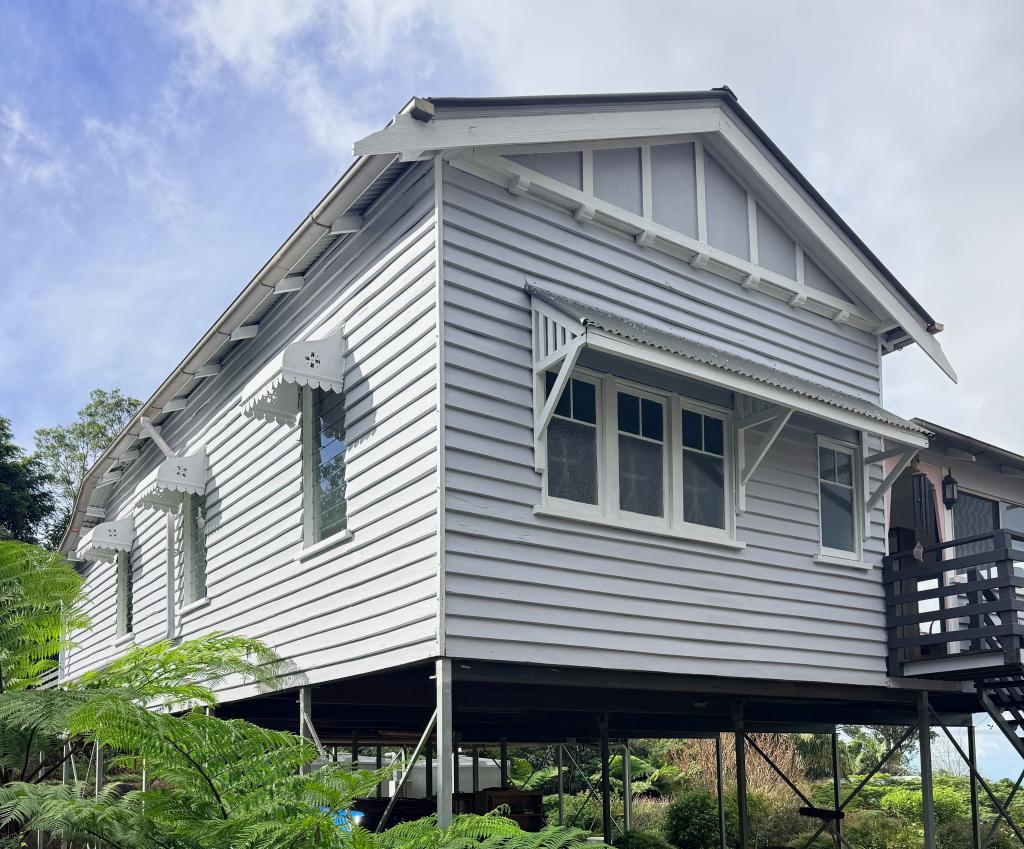 90 Contour Rd, Tamborine Mountain, QLD 4272