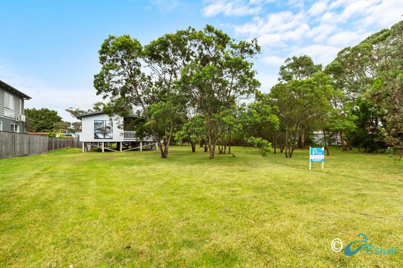 9 - 11 Davies St, Loch Sport, VIC 3851