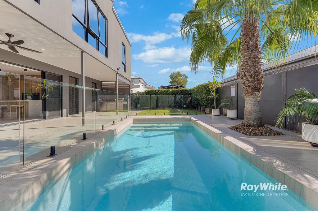 113 Morna St, Newport, QLD 4020
