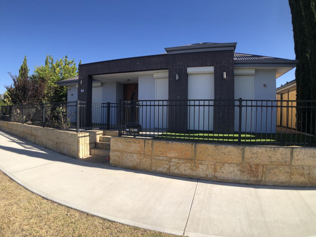 94 MACQUARIE BVD, HAMMOND PARK, WA 6164