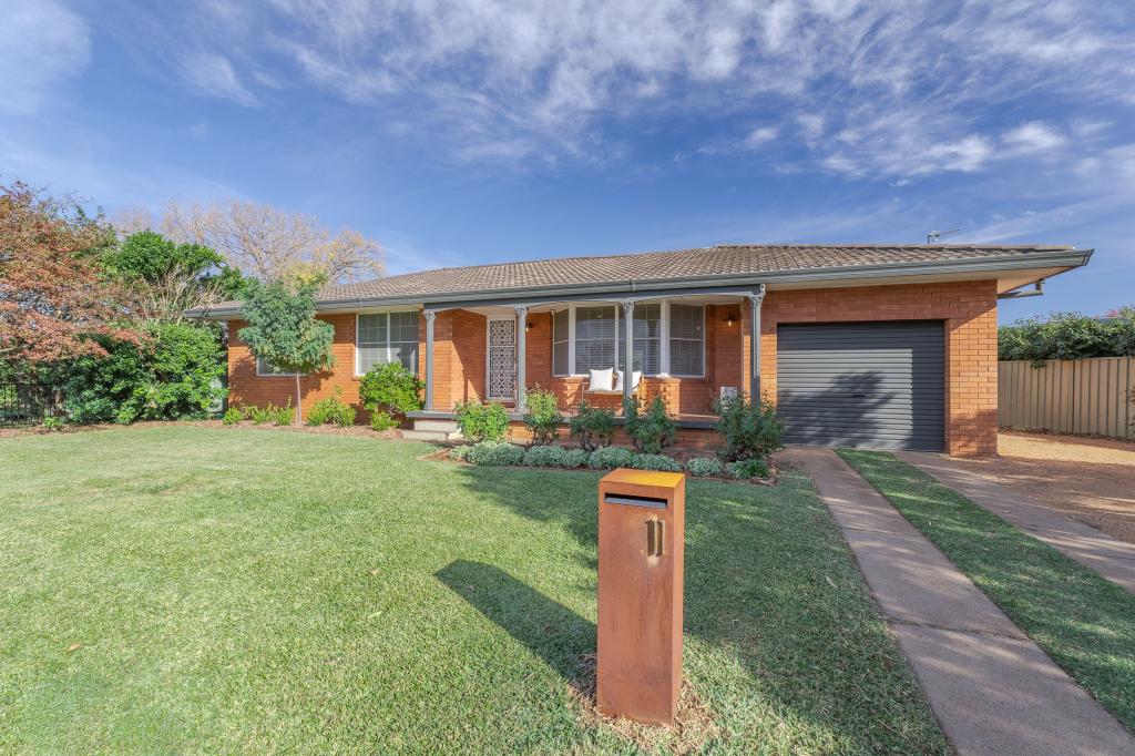 11 Margaret Cres, Dubbo, NSW 2830
