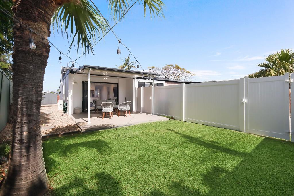 1/82 Dawn Pde, Miami, QLD 4220