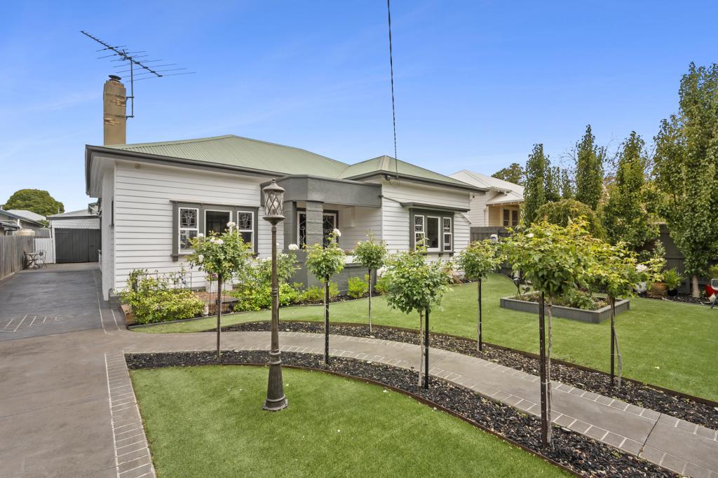 7 Oliver St, Manifold Heights, VIC 3218