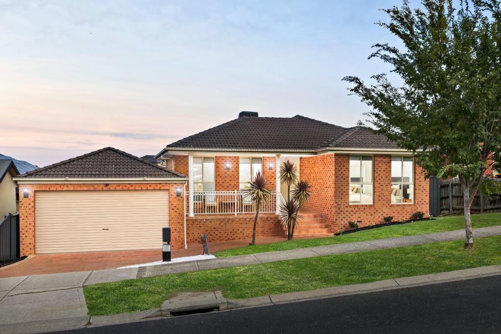5 Stranraer Cl, Greenvale, VIC 3059