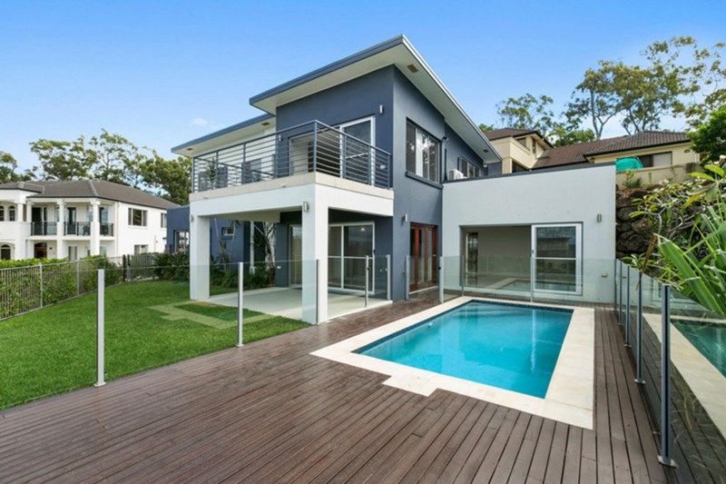 18 Chevron Rise, Highland Park, QLD 4211