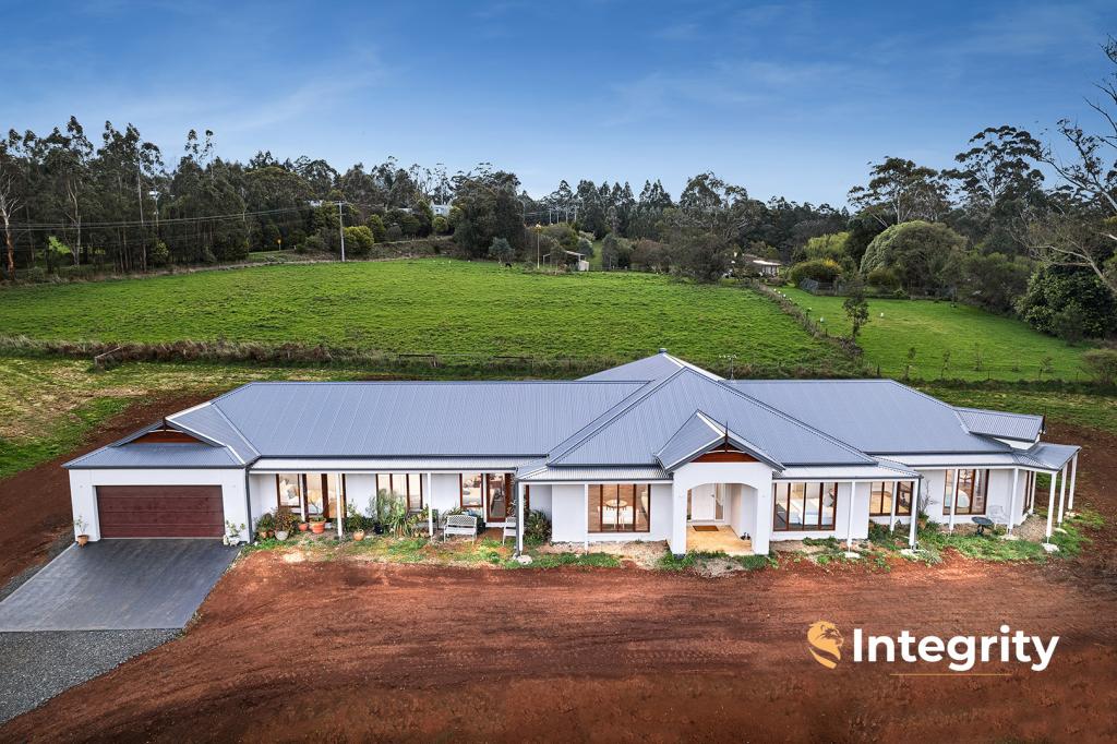 1 Deviation Rd, Kinglake Central, VIC 3757