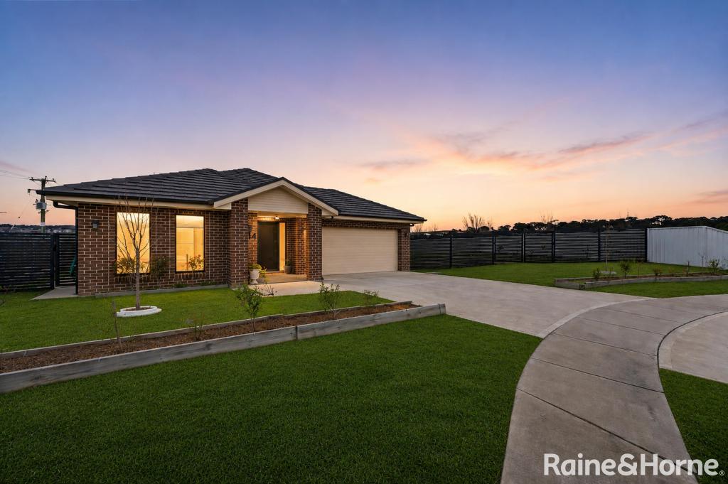 44 Aston Martin Dr, Goulburn, NSW 2580