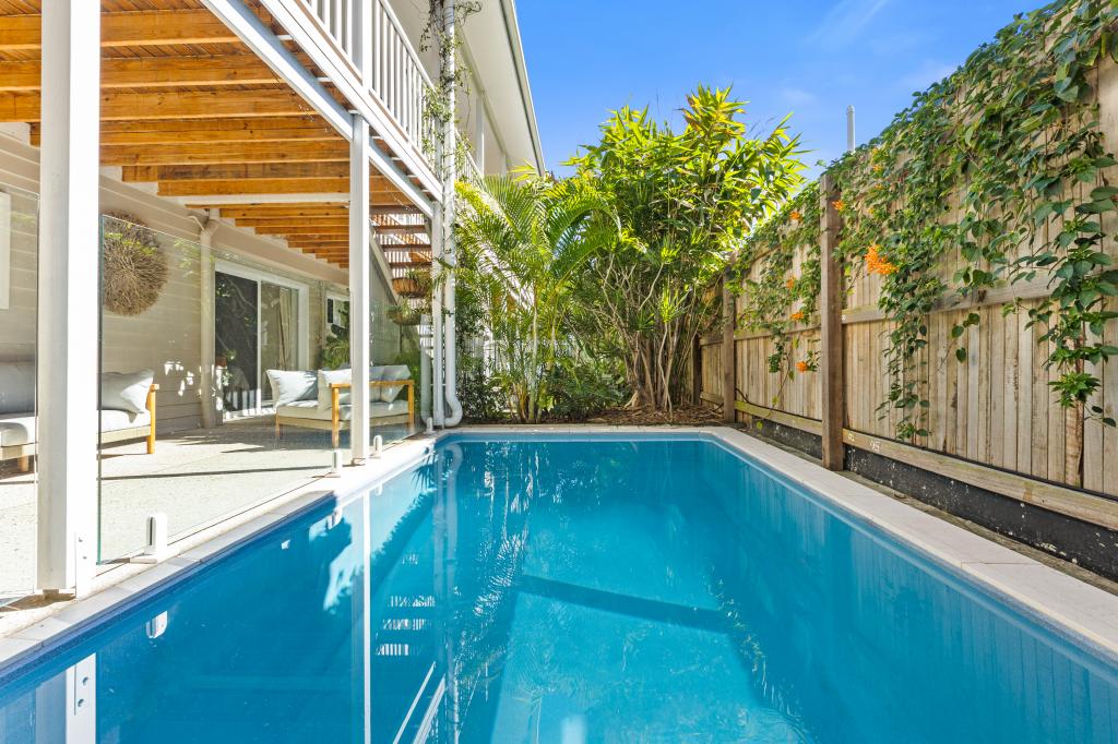 5 ILMENITE AVE, RAINBOW BEACH, QLD 4581
