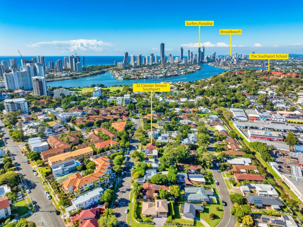 32 Chester Tce, Southport, QLD 4215