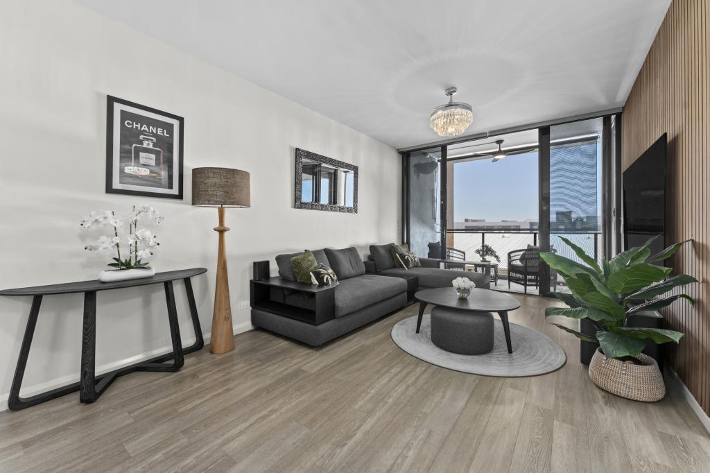 5235 Harbourview Dr, Hope Island, QLD 4212
