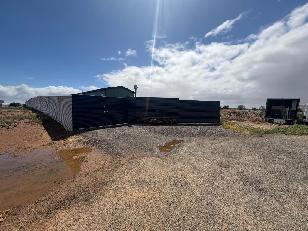 7 Chat Ct, Thompson Beach, SA 5501