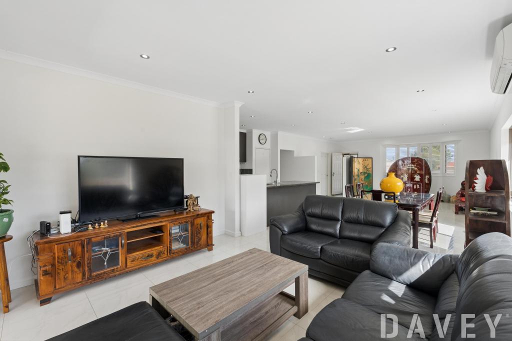 8 Nekaya Way, Duncraig, WA 6023