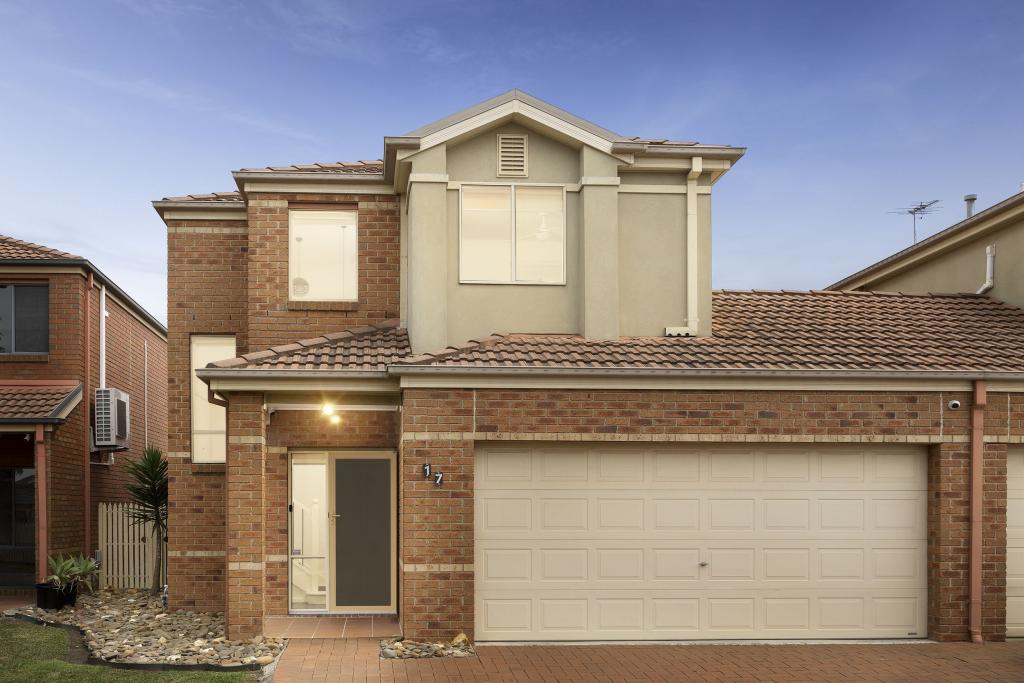 17 THE GLADES, TAYLORS HILL, VIC 3037