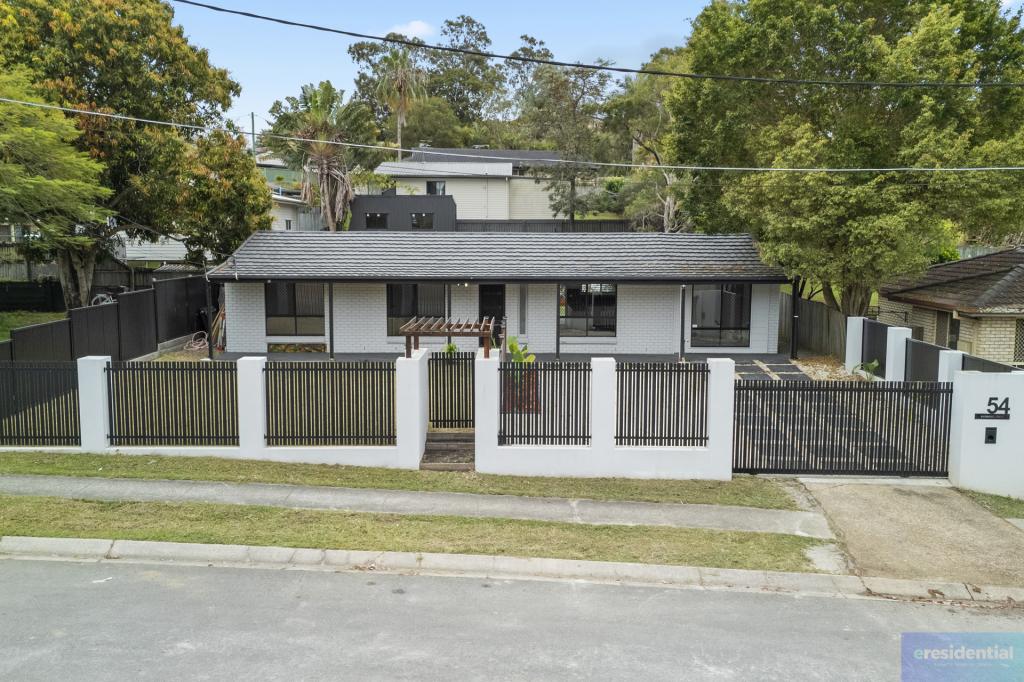 54 Avonmore St, Edens Landing, QLD 4207