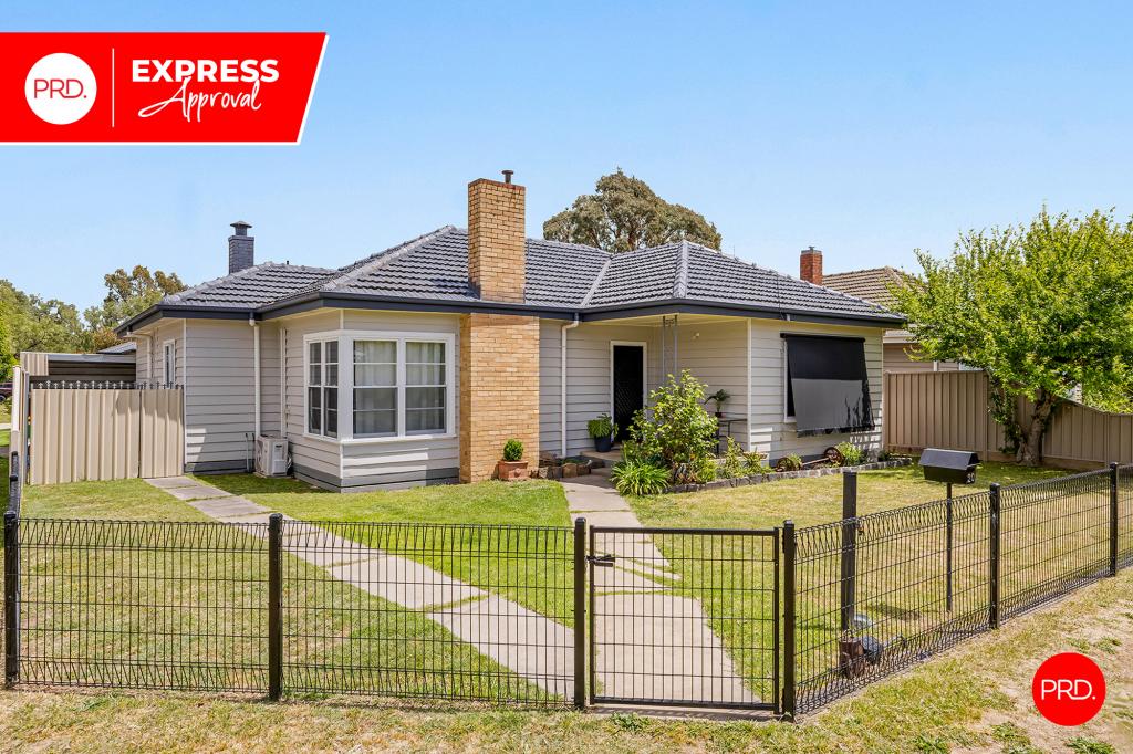 20 CARPENTER ST, KANGAROO FLAT, VIC 3555