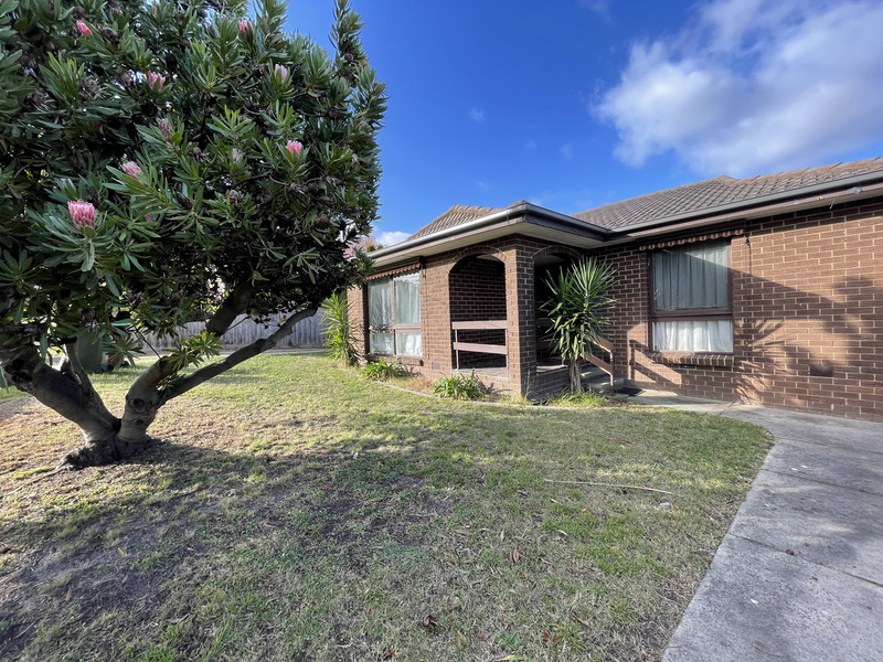 3/4 Cloverset Ave, Narre Warren, VIC 3805