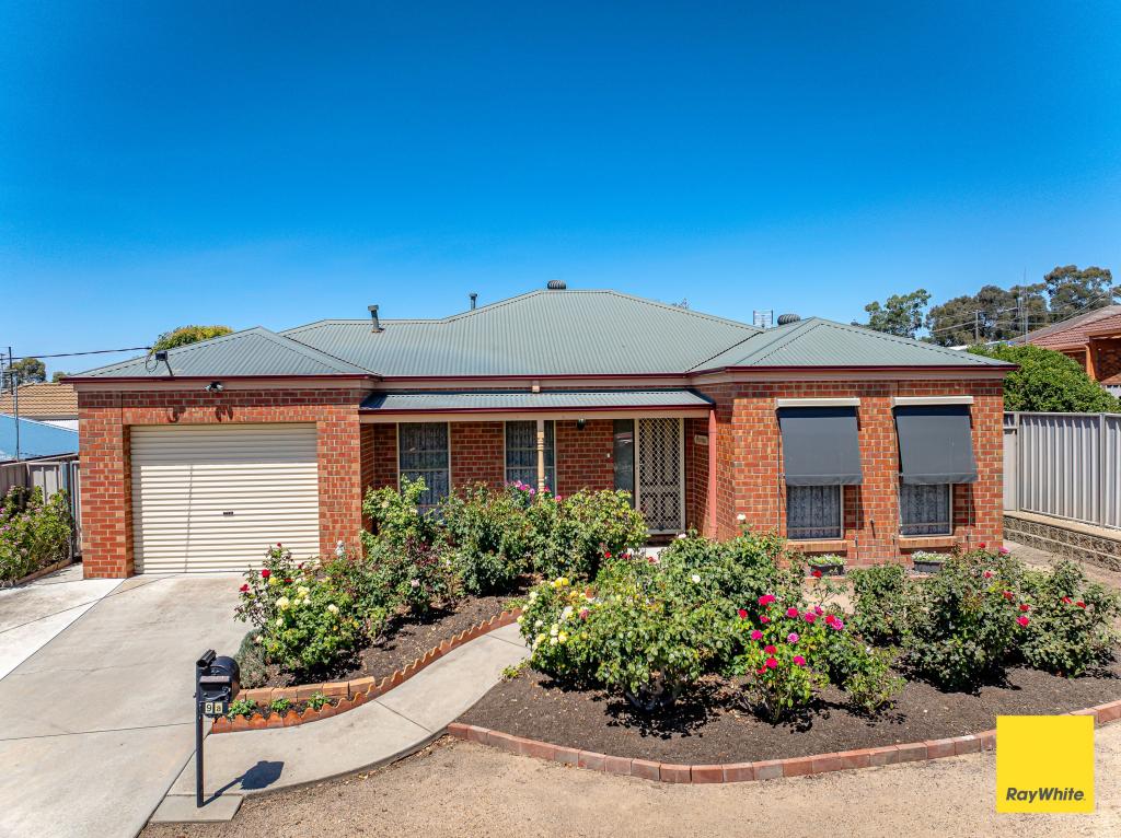 9a Howell Cres, Kangaroo Flat, VIC 3555