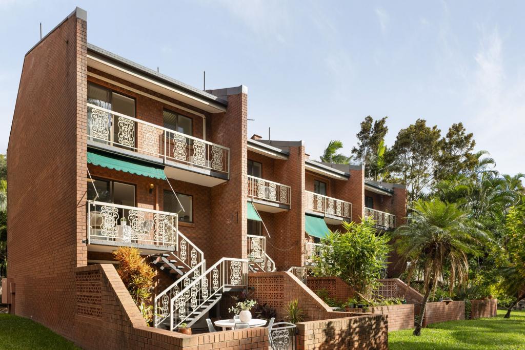 10/11 Austral St, St Lucia, QLD 4067