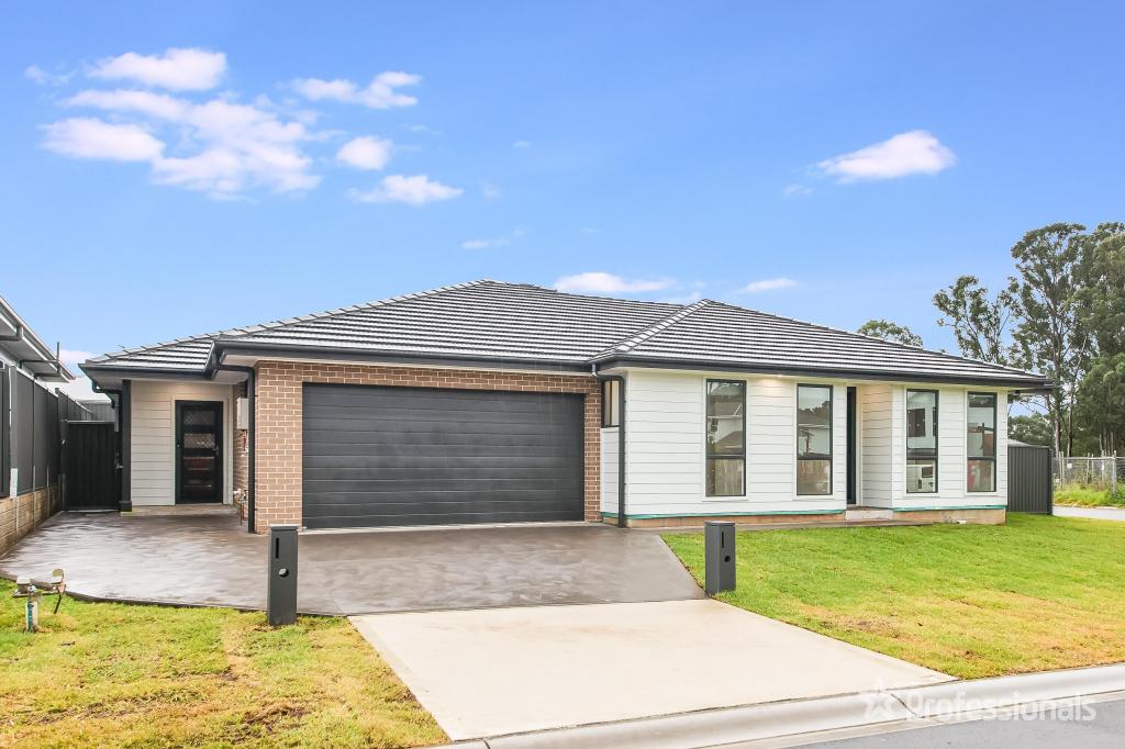 9a White Oak St, Tahmoor, NSW 2573